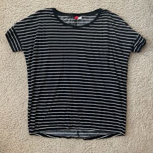 Oversize striped tee shirt